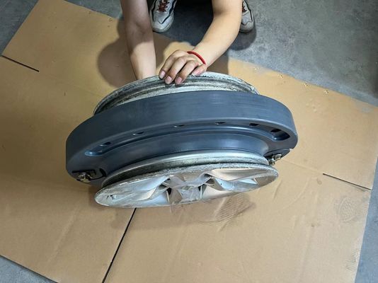 중합 고무 군대는 평판 삽입체 335/80R20 225/75R16C 실행 평평한 휠 삽입을 운영합니다