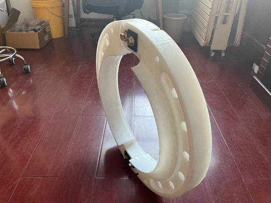 자동 MPV SUV는 평평한 휠 삽입 펑크 난 타이어 보호를 운영합니다