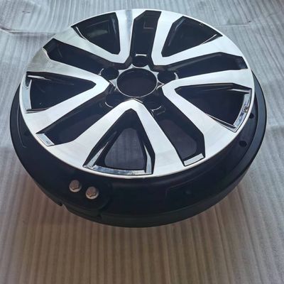 론 평면 타이어 삽입자 검은색/백색 사용자 지정 삽입자 14-22.5 INCH 285/60R18 - 265/65R17 호환성