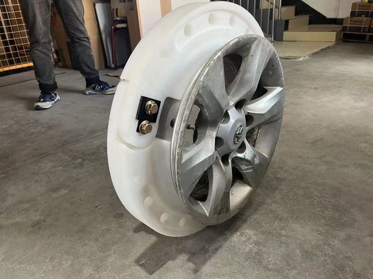 림은 타이어가 평평한 장치 객차 런플랫 인서트 OEM ODM을 운영한다는 것을 개시했습니다